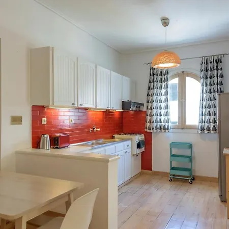 The New York Apartment *